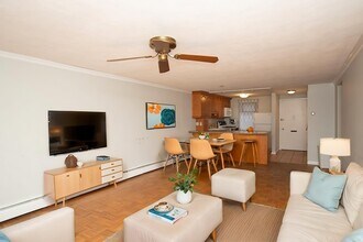 315 Neponset St in Norwood, MA - Building Photo - Building Photo