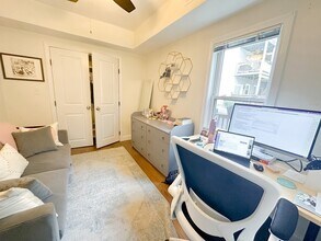 85 Baxter St, Unit #1 in Boston, MA - Building Photo - Building Photo