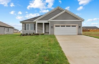 602 Victoria Wy in Franklin, KY - Building Photo