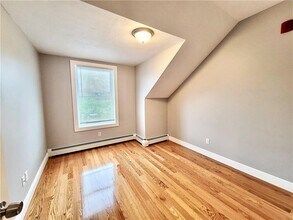 525 Charles St in Providence, RI - Building Photo - Building Photo