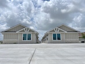 2207 Northridge Ave in Harlingen, TX - Foto de edificio - Building Photo