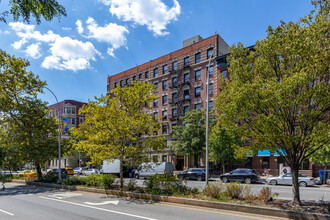 Clifton in New York, NY - Building Photo - Primary Photo