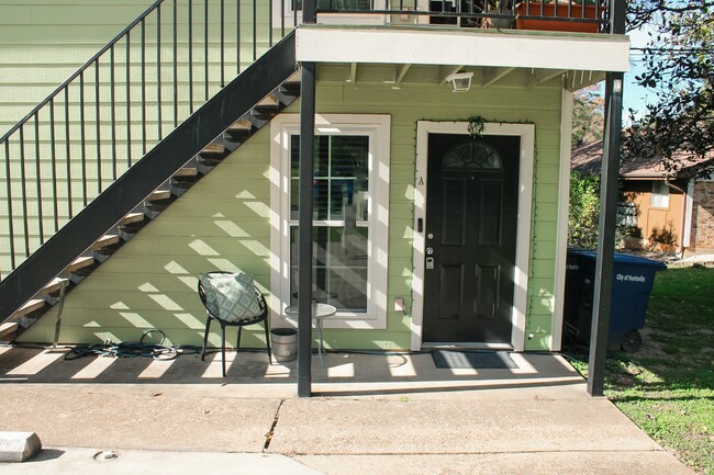 2118 Avenue M in Huntsville, TX - Building Photo - Building Photo