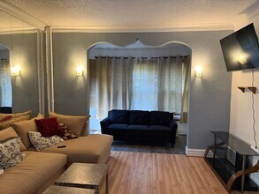 7351 S Green St, Unit 1# floor in Chicago, IL - Building Photo - Building Photo