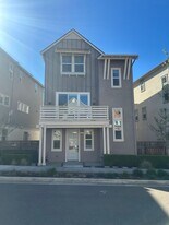 2121 Donnells Ln in Dublin, CA - Building Photo