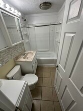 3974 Maricarr Dr in Dayton, OH - Building Photo - Building Photo