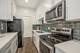The Montecito in Van Nuys, CA - Building Photo