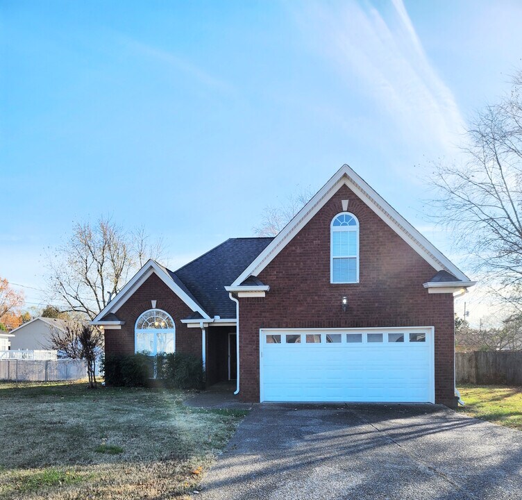 420 Nathan St in Lebanon, TN - Building Photo