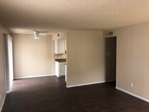 8414 E Roosevelt St in Scottsdale, AZ - Building Photo - Building Photo