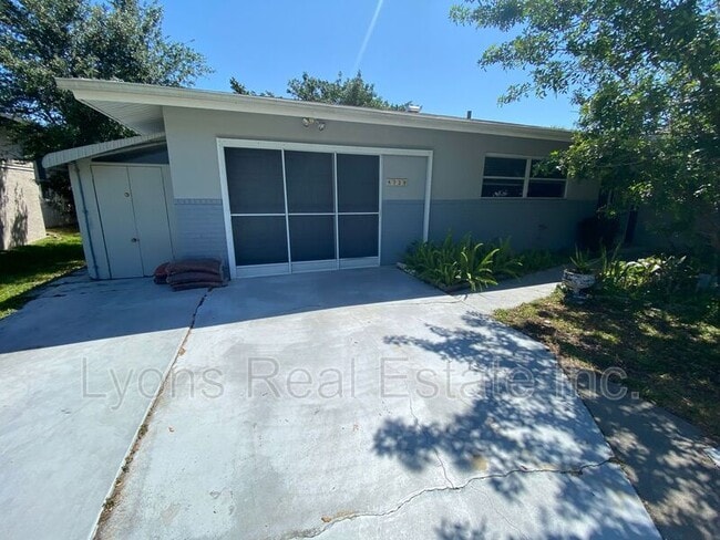 4329 Palm Tree Blvd