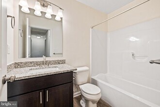 338 Cadbury Dr in Red Lion, PA - Building Photo - Building Photo