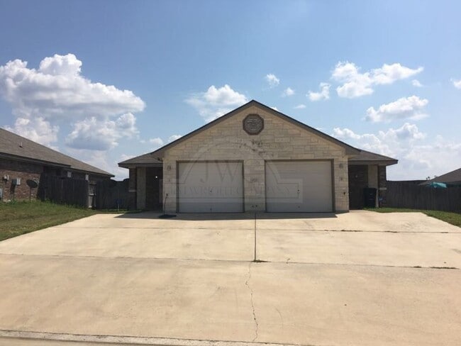 property at 1400 Powder River Dr