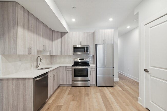 3843 Haverford Ave, Unit 1