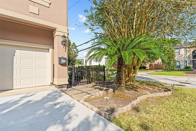 property at 112 White Dr