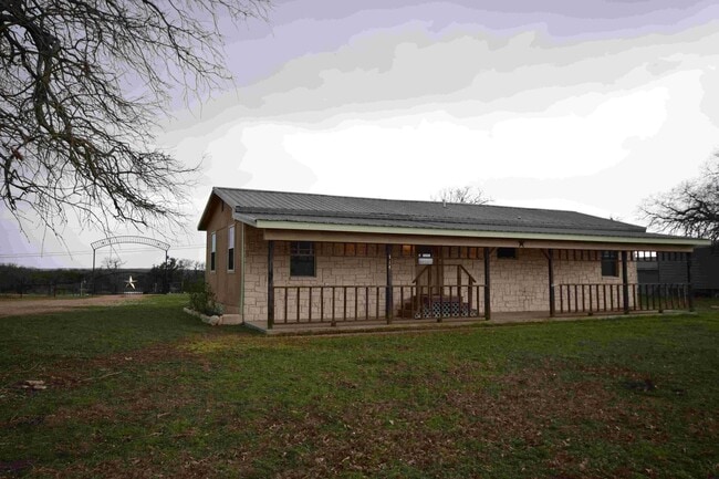 344 Virginia Dr in Gatesville, TX - Building Photo - Building Photo