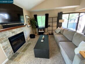 205 Compton Cir in San Ramon, CA - Building Photo - Building Photo