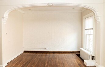 42 Rutland Sq, Unit 2 in Boston, MA - Foto de edificio - Building Photo