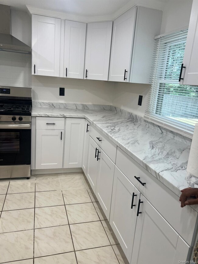 property at 11 Arden Ln