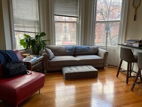 335 Beacon St, Unit 22 in Boston, MA - Building Photo - Building Photo