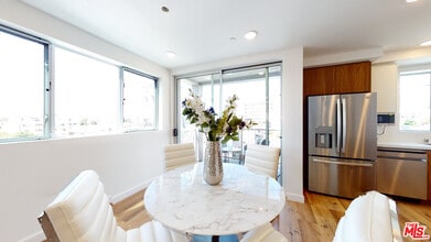 1143 Glenville Dr, Unit 503 in Los Angeles, CA - Building Photo - Building Photo