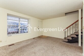 7737 Mt Hood in Dayton, OH - Building Photo - Building Photo