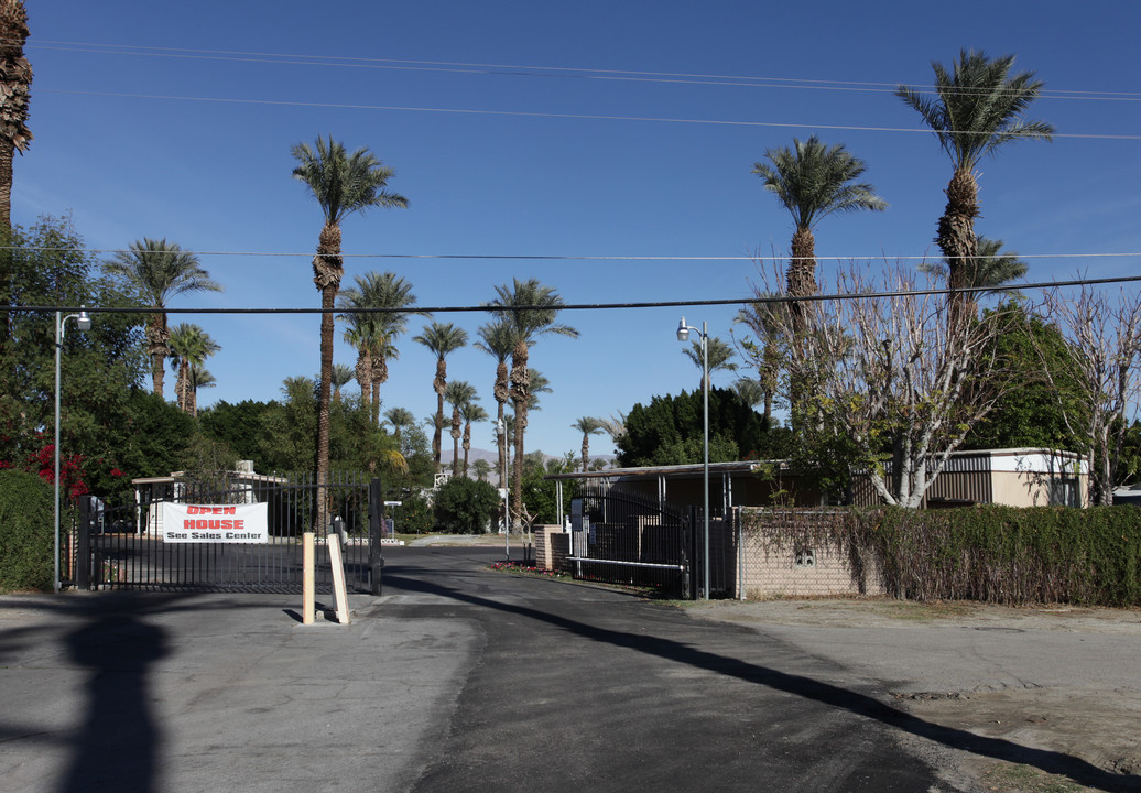 Riverdale Estates in Indio, CA - Foto de edificio