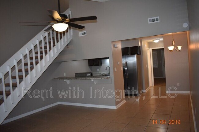 1802 Falconcrest St in Tallahassee, FL - Building Photo - Building Photo