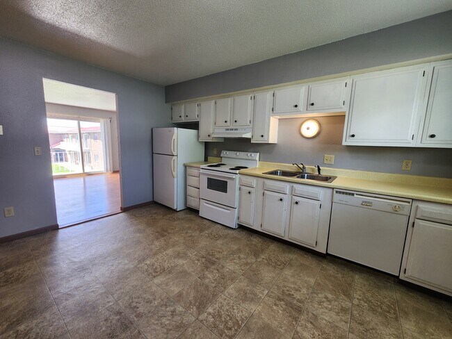property at 101 16th Ave NW