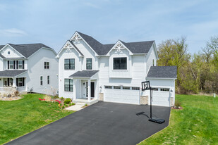 Avery Ridge in Lake Zurich, IL - Building Photo
