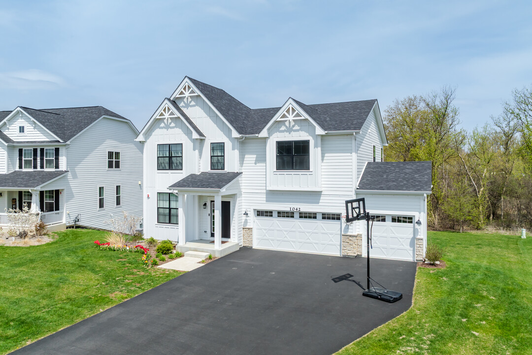 Avery Ridge in Lake Zurich, IL - Foto de edificio