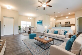 3468 Colfax Ln in North Port, FL - Building Photo - Building Photo