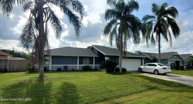 property at 662 Castaways St NE
