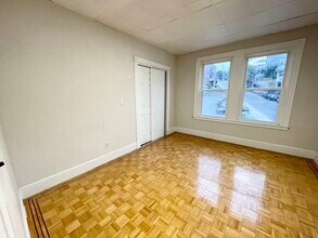 76 Parker Hill Ave, Unit 1 in Boston, MA - Foto de edificio - Building Photo