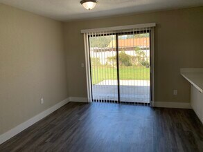 5618 S 12th Ave in Tampa, FL - Building Photo - Building Photo