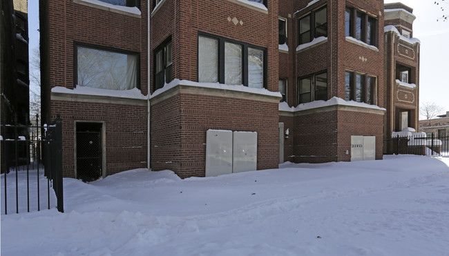 6043 S Saint Lawrence Ave in Chicago, IL - Building Photo - Building Photo