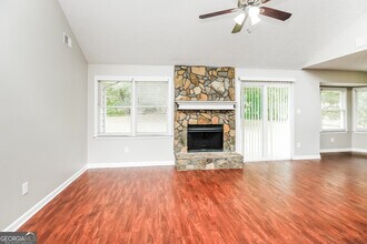 120 Hearth Way in Fairburn, GA - Building Photo - Building Photo