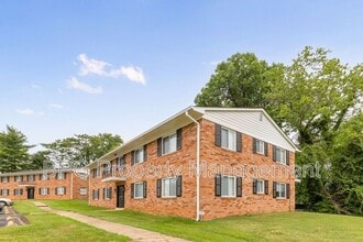 45 Washington St in Warrenton, VA - Building Photo - Building Photo