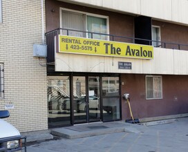 Avalon Apartments in Edmonton, AB - Building Photo - Building Photo
