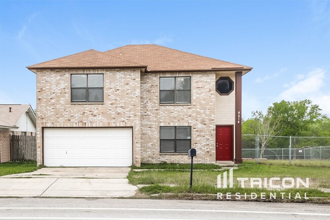 9214 Adams Hill Dr