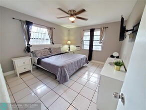 1621 NW 7th Terrace in Fort Lauderdale, FL - Foto de edificio - Building Photo