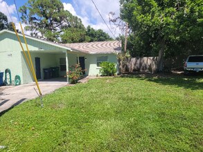 5929 12th St W in Bradenton, FL - Foto de edificio - Building Photo