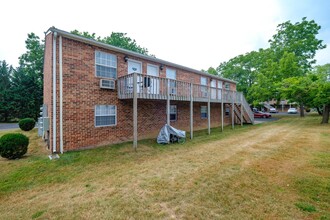 990 Chicago Ave in Harrisonburg, VA - Building Photo - Building Photo