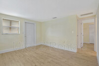 3069 Woodside Ave photo'