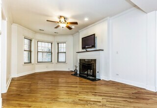 5323 S Harper Ave in Chicago, IL - Building Photo - Building Photo