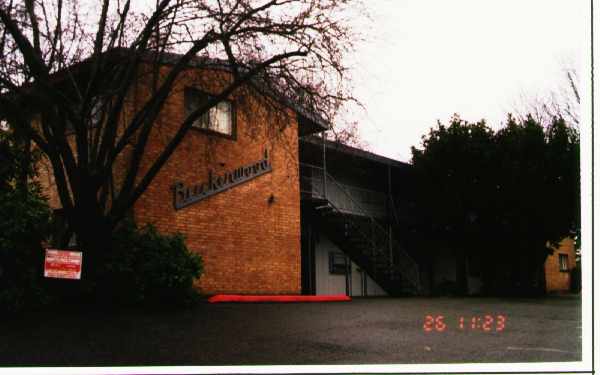 Brickwood Apartments in Lynnwood, WA - Building Photo