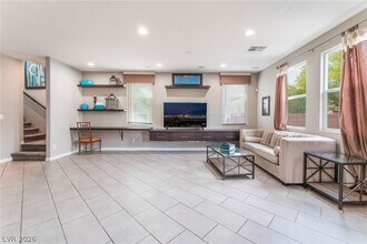 5677 Sleeping Creek St in North Las Vegas, NV - Building Photo - Building Photo