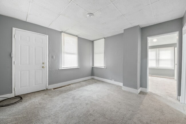 property at 1427 E 61st St