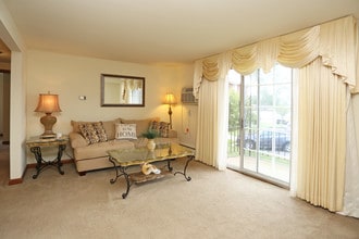 Royal York Garden Apartments in West Seneca, NY - Building Photo - Interior Photo