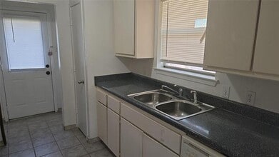1716 Windsong Ln in Irving, TX - Building Photo - Building Photo