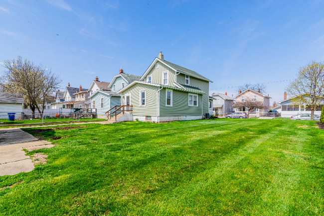 569 Sheldon Ave in Columbus, OH - Building Photo - Building Photo